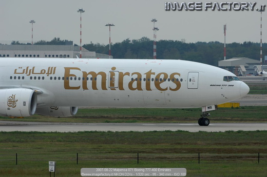 2007-08-22 Malpensa 071 Boeing 777-400 Emirates